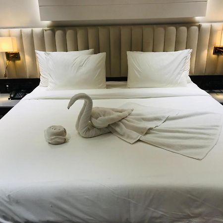 Hotel Midas Inn マトゥラー エクステリア 写真