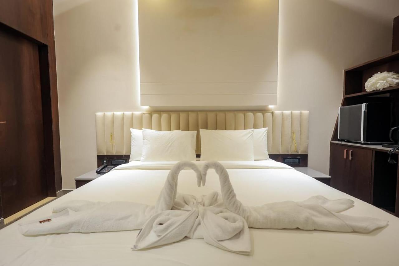 Hotel Midas Inn マトゥラー エクステリア 写真