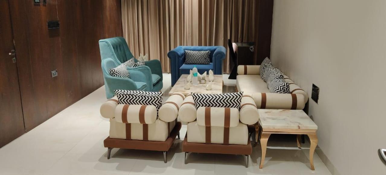 Hotel Midas Inn マトゥラー エクステリア 写真