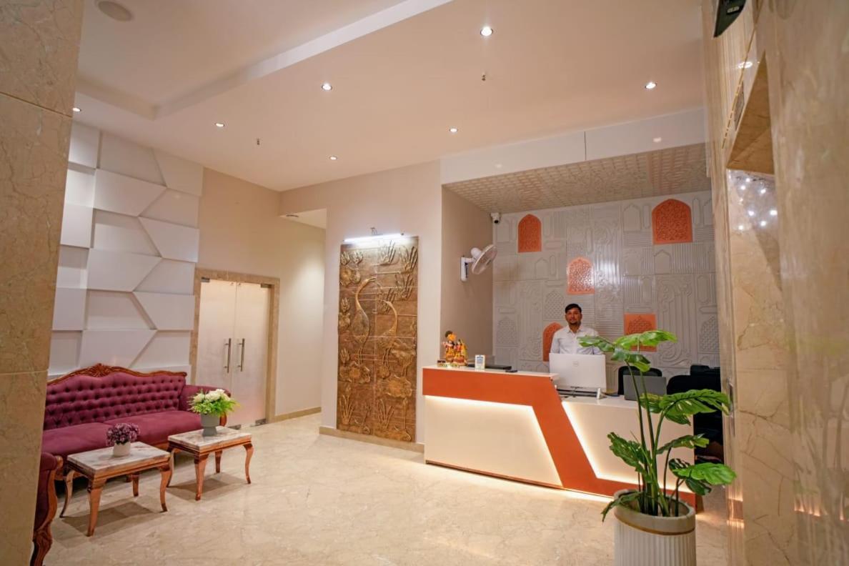 Hotel Midas Inn マトゥラー エクステリア 写真