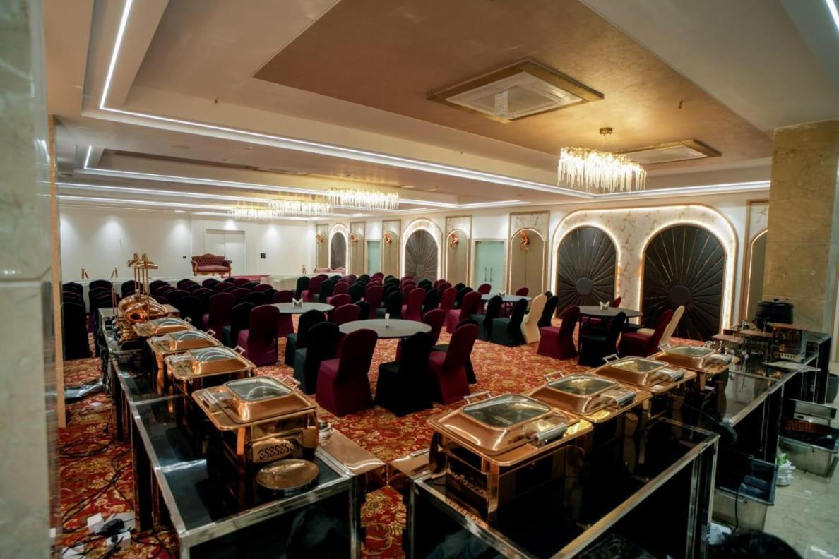 Hotel Midas Inn マトゥラー エクステリア 写真